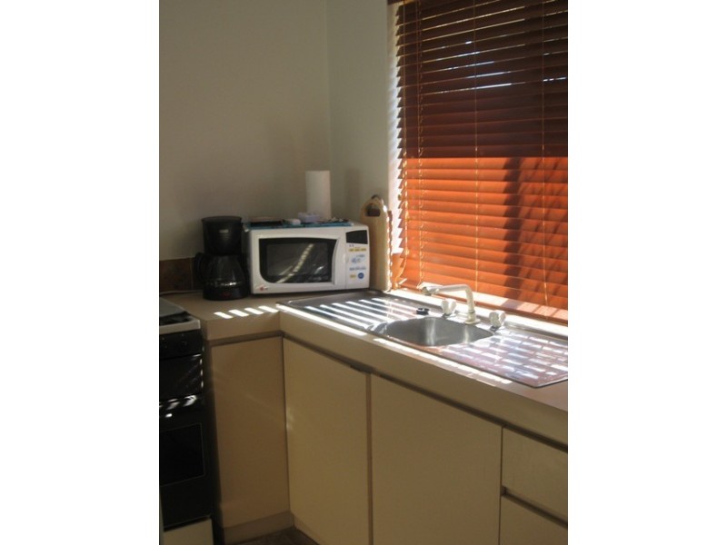 33/35 Winnacott Street, Willagee WA 6156