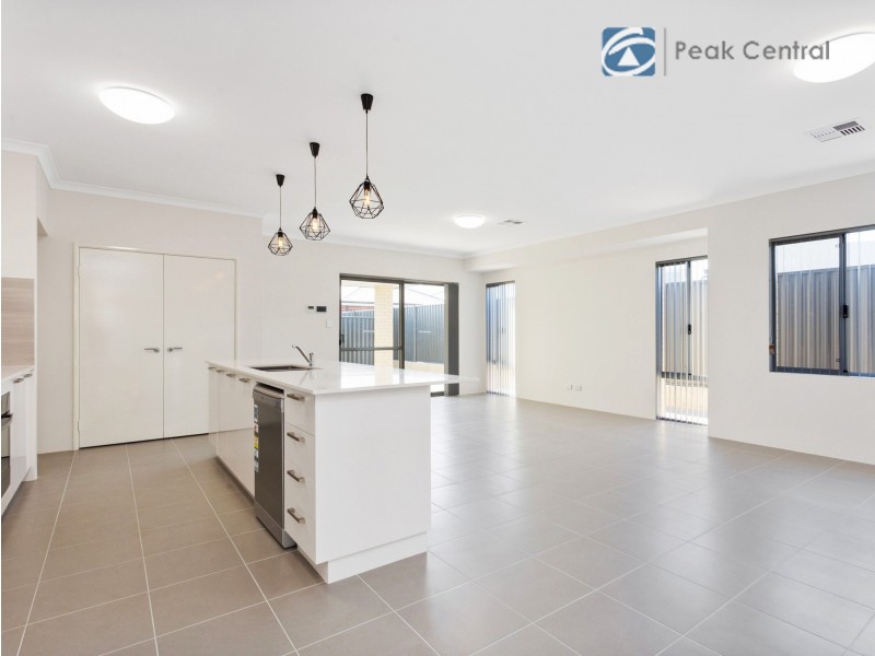 6 Lican Street, Banjup WA 6164