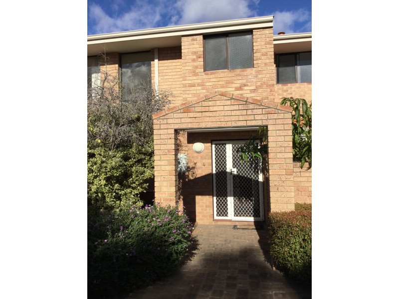 4/46 Ainsworth Loop, Booragoon WA 6154