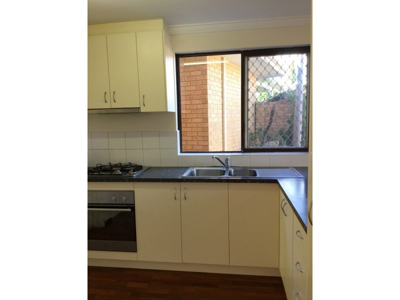 4/46 Ainsworth Loop, Booragoon WA 6154