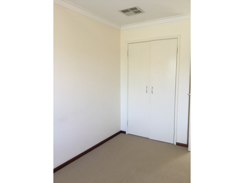 4/46 Ainsworth Loop, Booragoon WA 6154