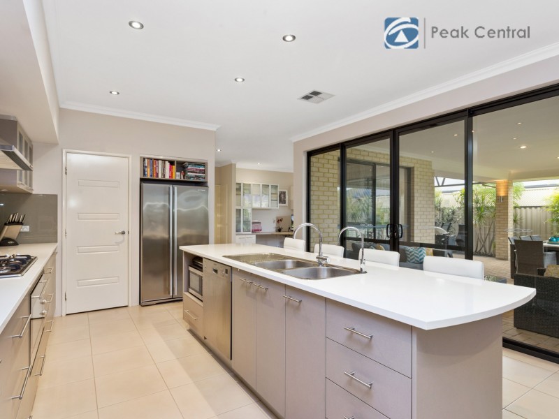 3 Butchart Turn, Aubin Grove WA 6164