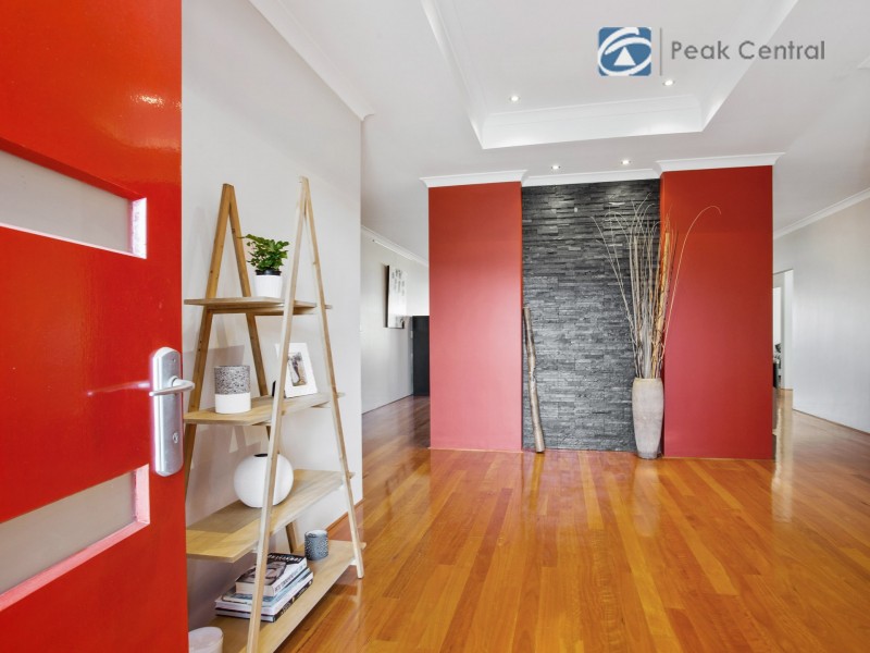 6 Plymouth Corner, Success WA 6164