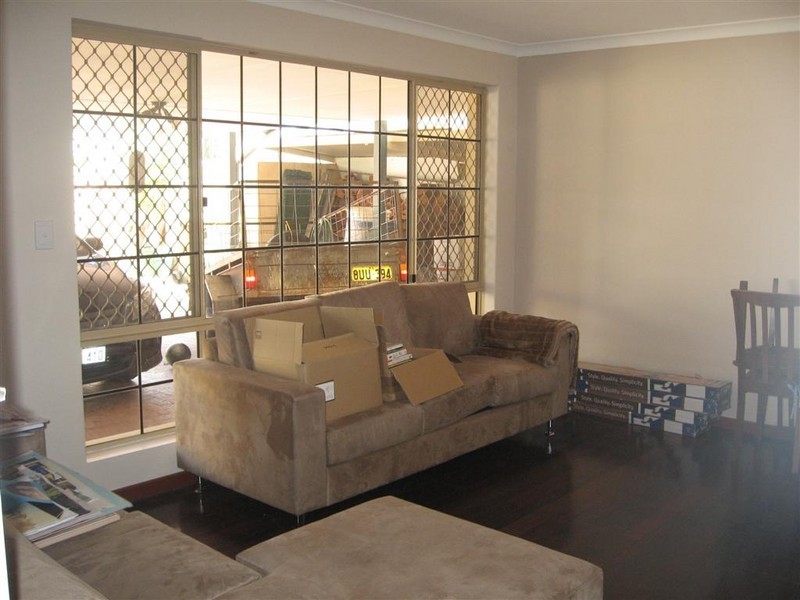 5 Brook Gardens, Bateman WA 6150