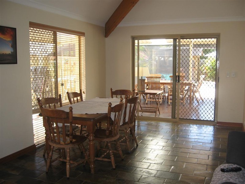 5 Brook Gardens, Bateman WA 6150