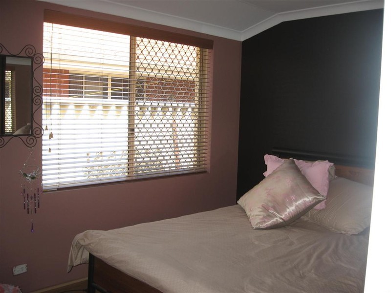 5 Brook Gardens, Bateman WA 6150