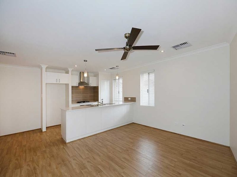 9 Aiken Court, Success WA 6164