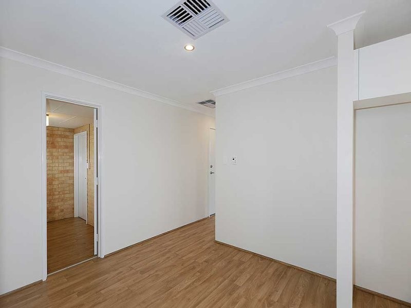 9 Aiken Court, Success WA 6164