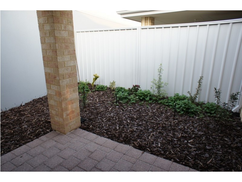 9 Aiken Court, Success WA 6164