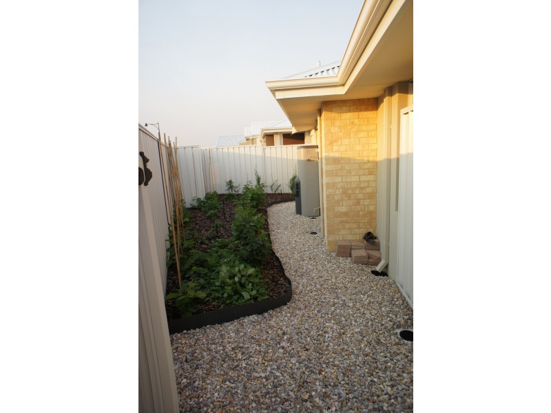 9 Aiken Court, Success WA 6164