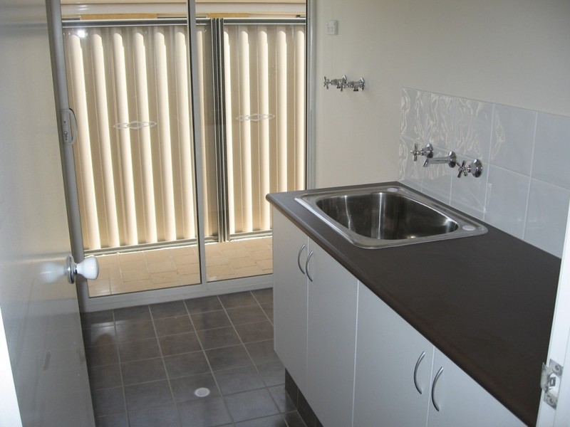 8 Caribbean Turn, Atwell WA 6164