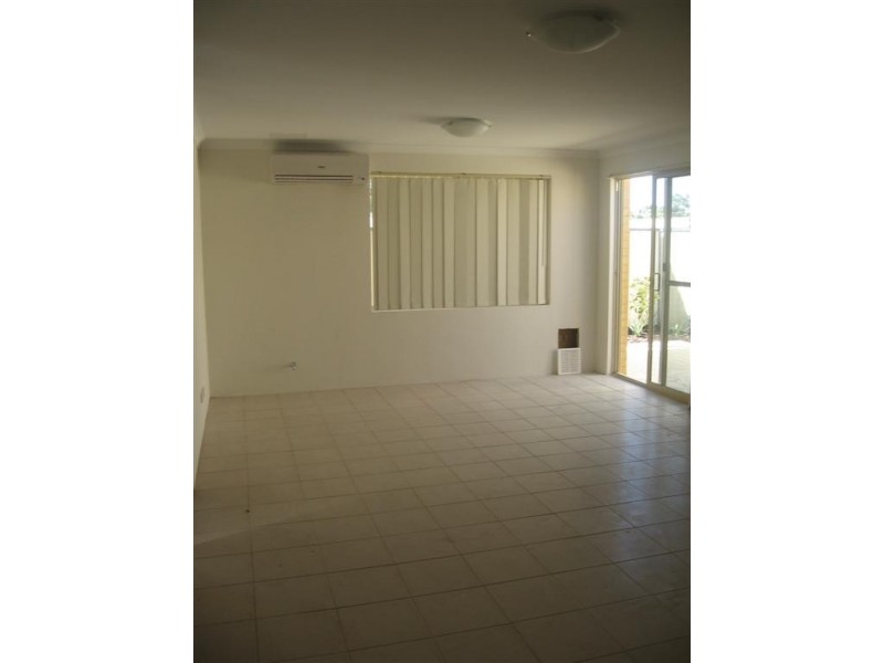 7/41 Sixth Avenue, Armadale WA 6112