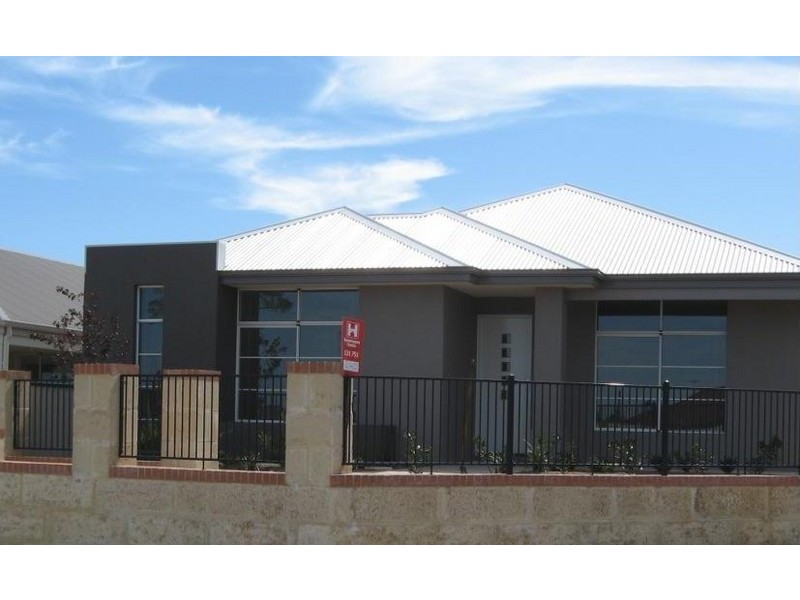 8 Carribean Turn, Atwell WA 6164