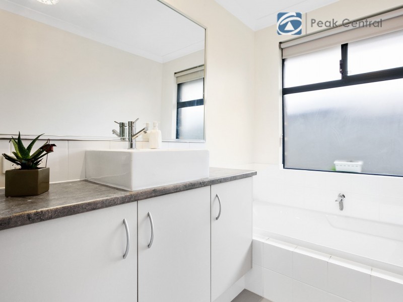 7 Mayor Street, Harrisdale WA 6112