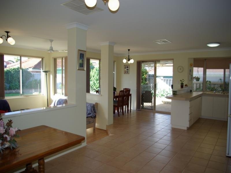 11 Dreier Court, Atwell WA 6164