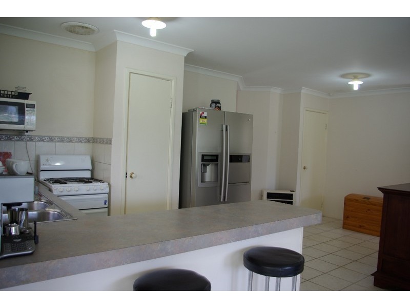 16 Wah Court, Atwell WA 6164