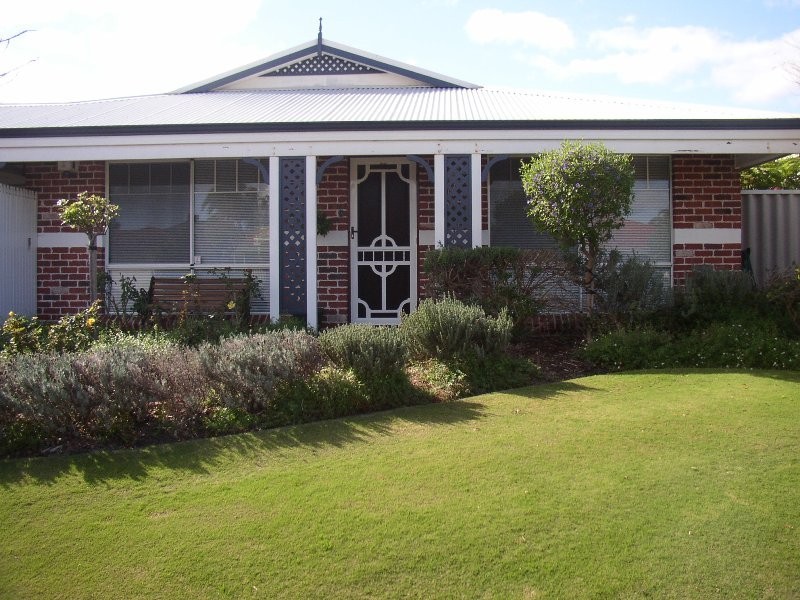 25 Freshwater Drive, Atwell WA 6164
