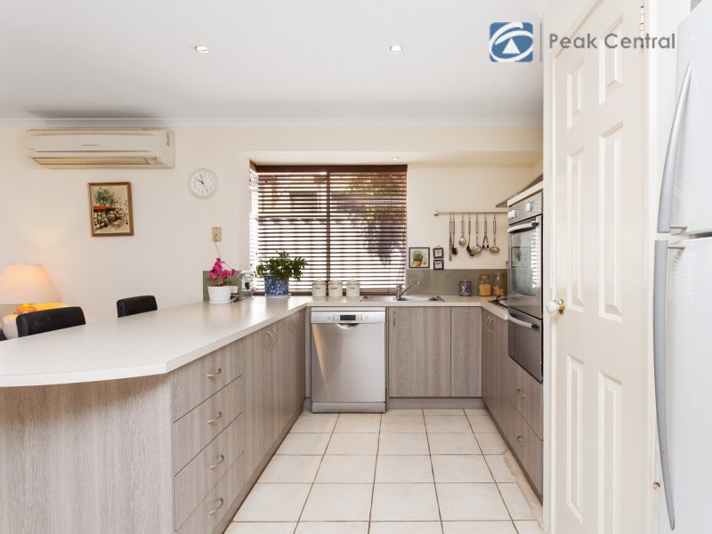 86A Kitchener Road, Alfred Cove WA 6154