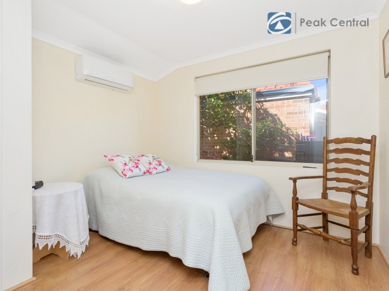 86A Kitchener Road, Alfred Cove WA 6154