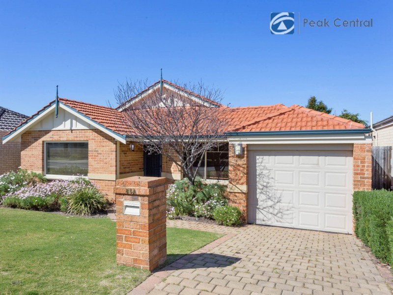 86A Kitchener Road, Alfred Cove WA 6154
