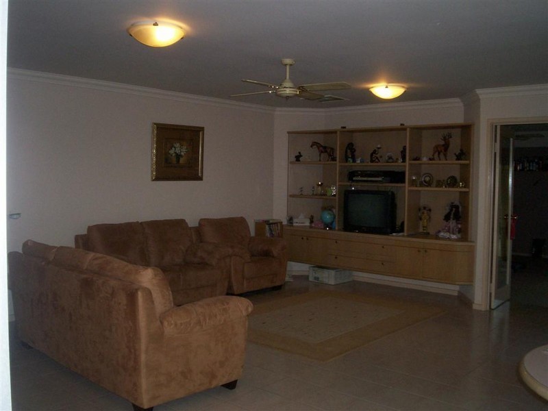 19 Kingsmill Gardens, Winthrop WA 6150