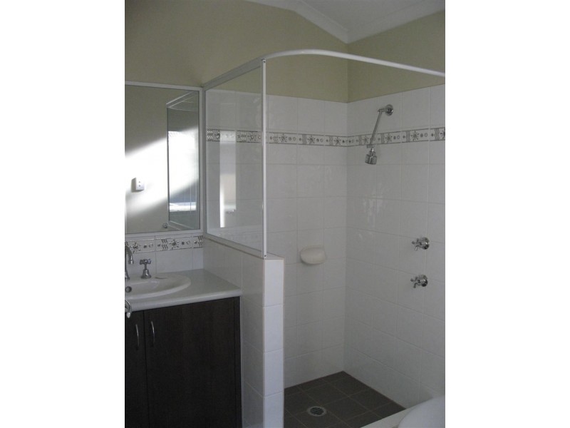 17/1 Coojong Link, Success WA 6164