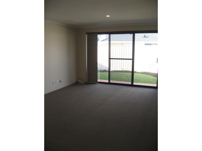 20/1 Coojong Link, Success WA 6164