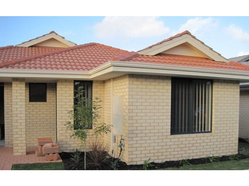 2/1 Coojong Link, Success WA 6164