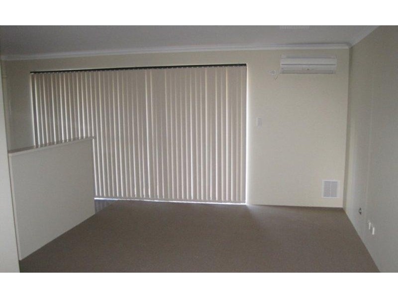 2/1 Coojong Link, Success WA 6164