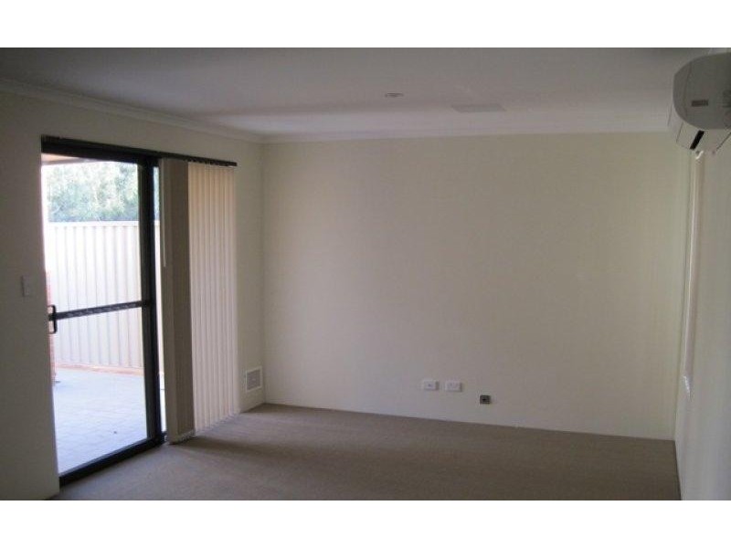18/1 Coojong Link, Success WA 6164