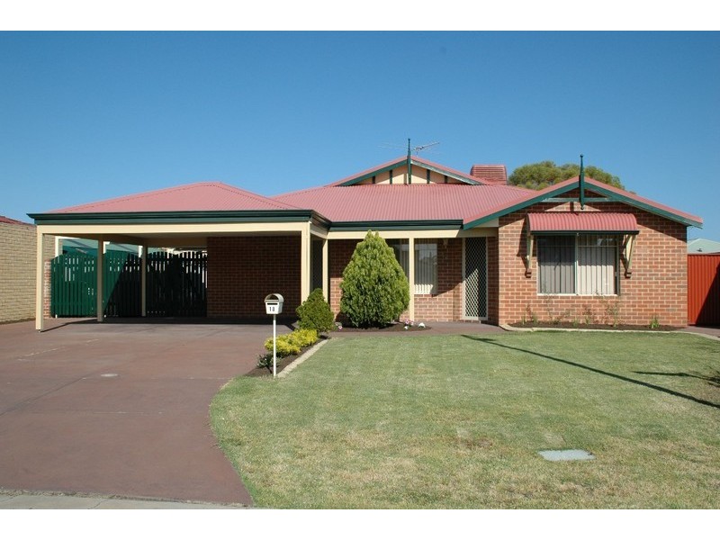 18 McGuckin Close, Atwell WA 6164