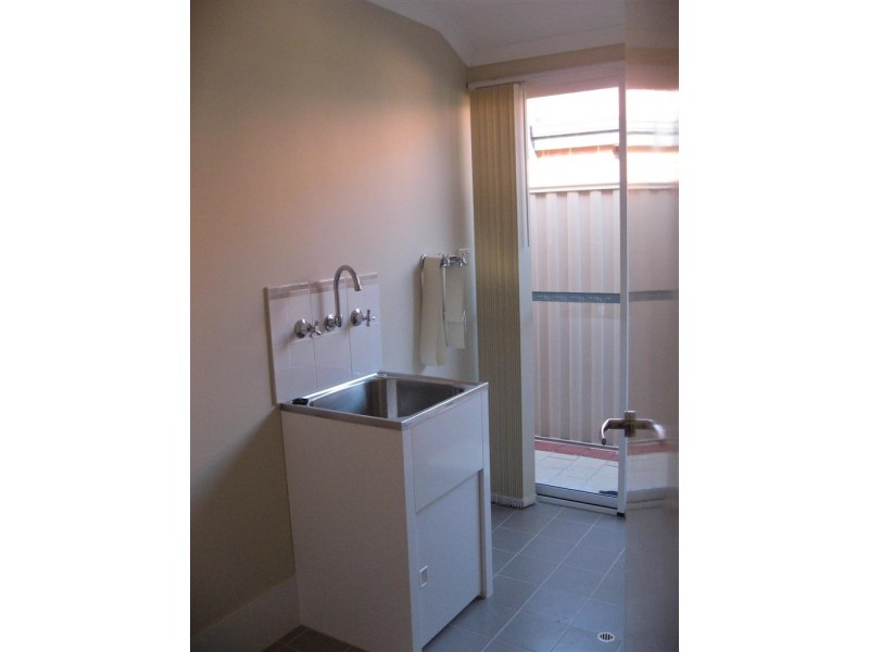 6/1 Coojong Link, Success WA 6164