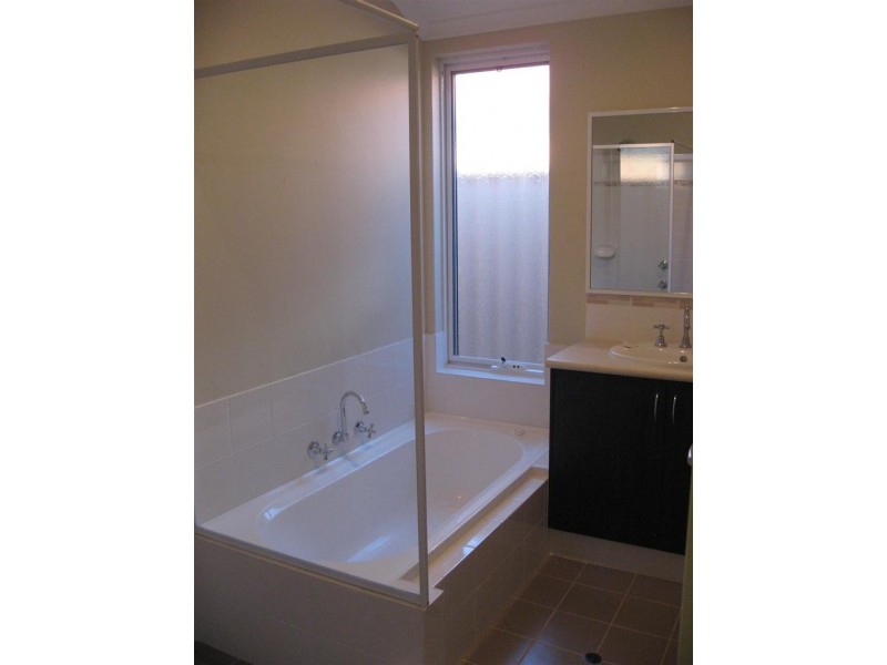 6/1 Coojong Link, Success WA 6164