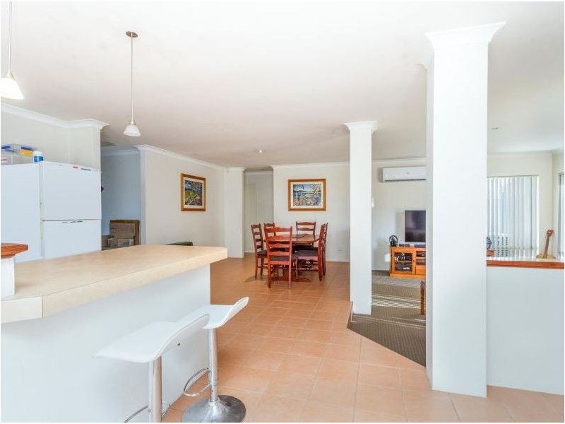 5 Minyon Circuit, Atwell WA 6164