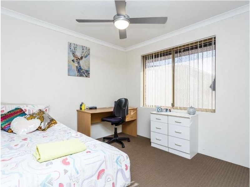 5 Minyon Circuit, Atwell WA 6164