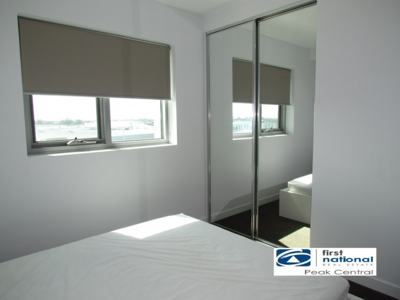 402/17 Malata Cresecent, Success WA 6164