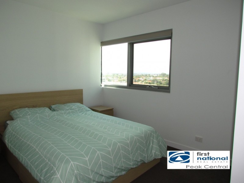 402/17 Malata Cresecent, Success WA 6164