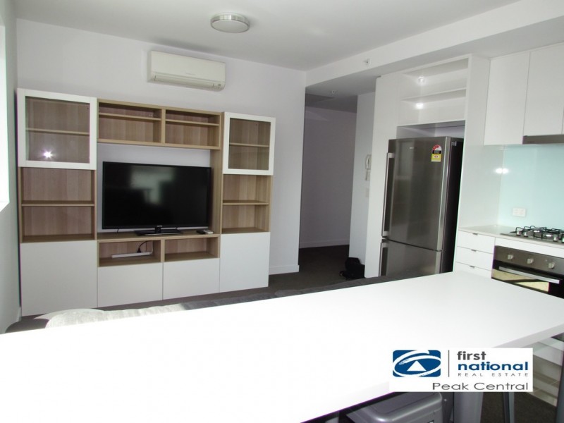 402/17 Malata Cresecent, Success WA 6164