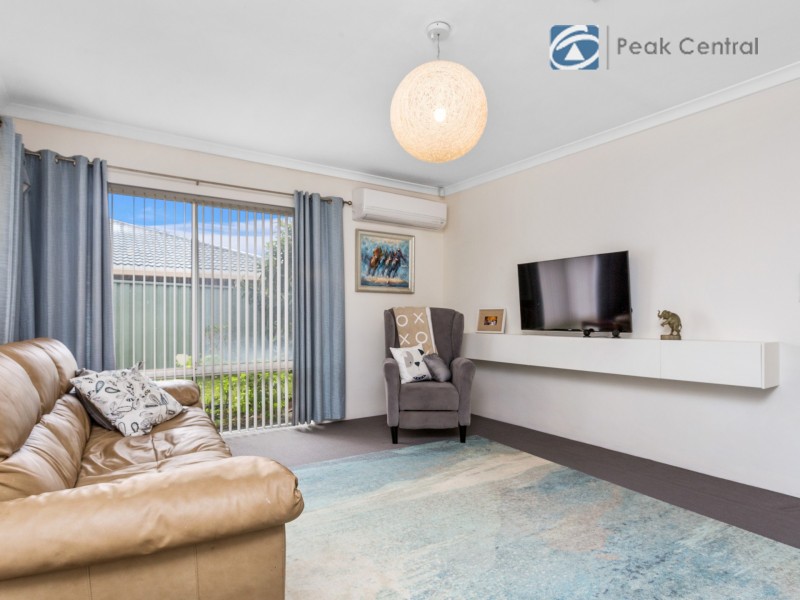 10 Marie Court, Atwell WA 6164