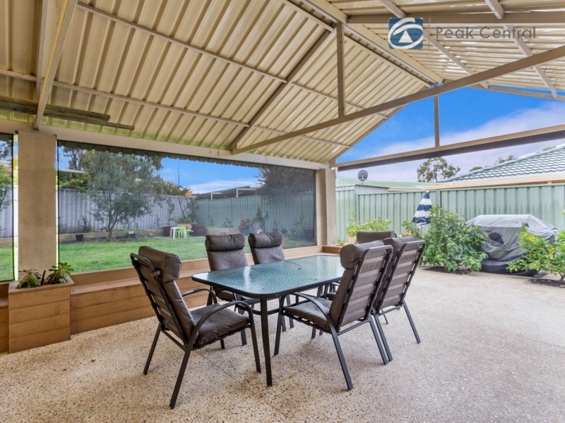 10 Marie Court, Atwell WA 6164