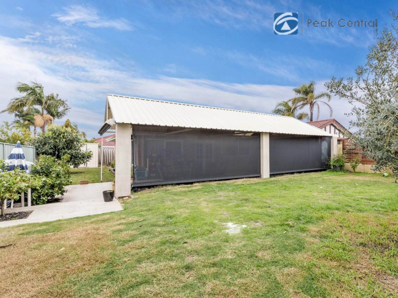 10 Marie Court, Atwell WA 6164