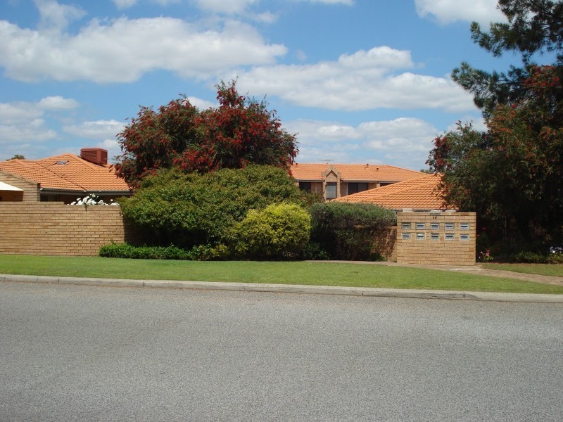 4/46 Ainsworth Loop, Booragoon WA 6154