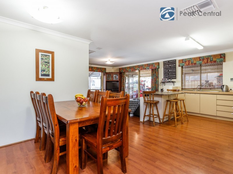 28 Folland Parade, Atwell WA 6164