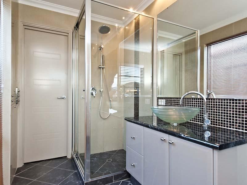 21 Swallowtail Ave, Success WA 6164