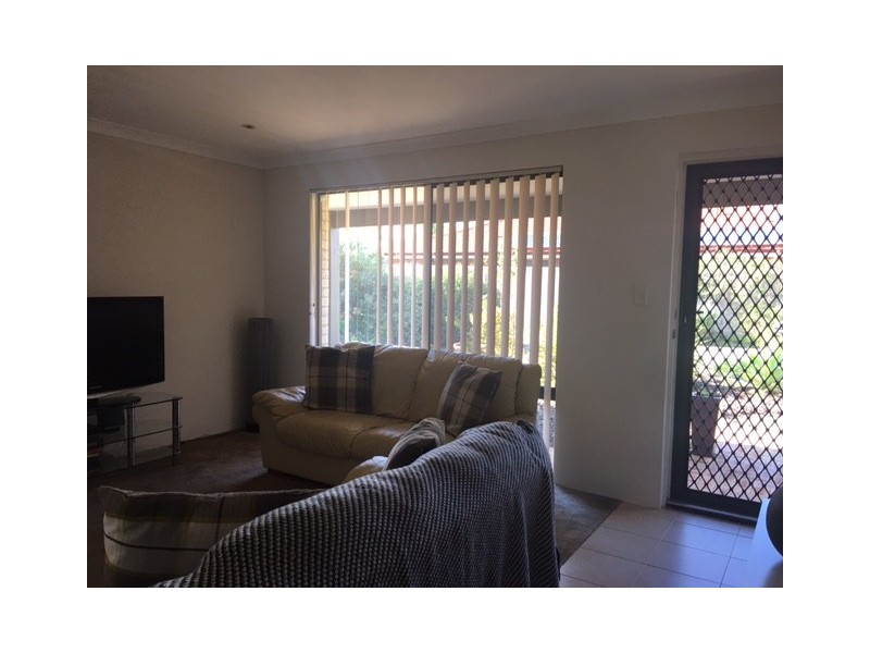 19 O’Farrell Close, Atwell WA 6164