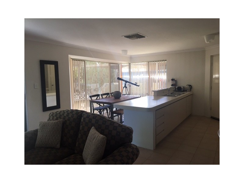 19 O’Farrell Close, Atwell WA 6164