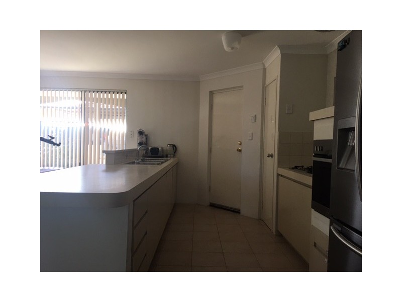 19 O’Farrell Close, Atwell WA 6164