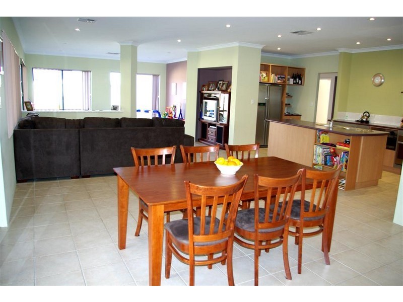 5 Goodwill Avenue, Atwell WA 6164