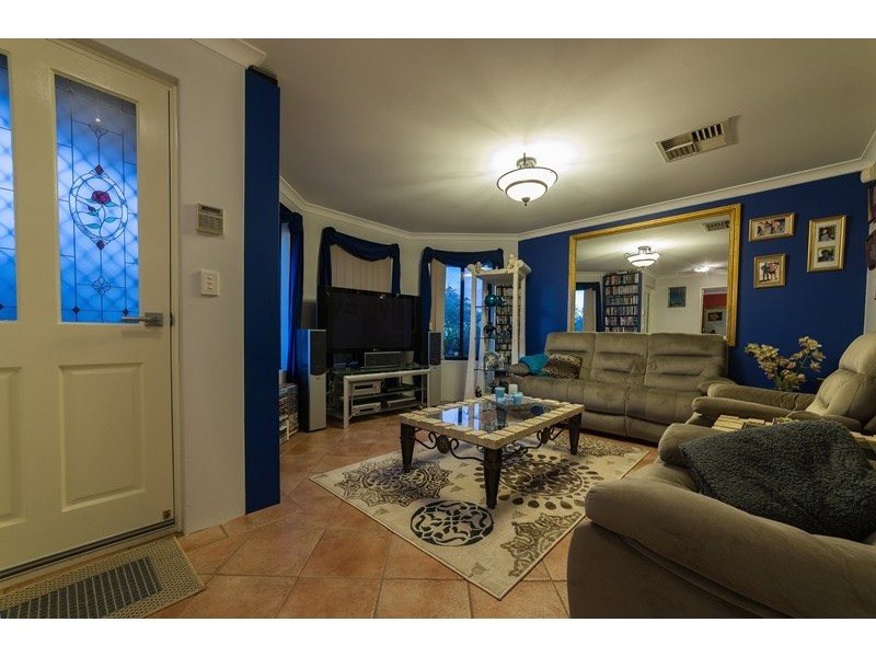 2 Tozer Loop, Atwell WA 6164