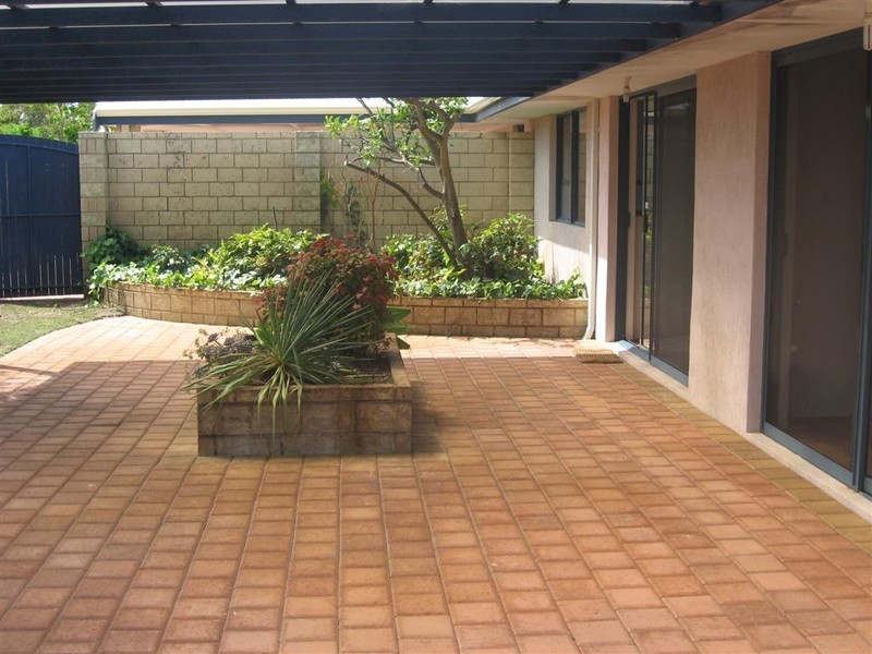 3 Bodella Gardens, Atwell WA 6164